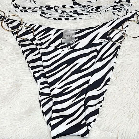 Monica Hansen Beachwear Zebra Print Triangle O-Ring Bikini Set Girl On Fire Larg - Picture 4 of 8